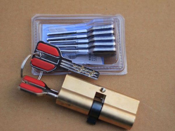 措美24小时上门开锁公司